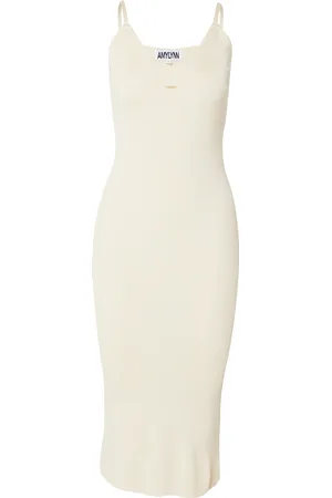 Amy Lynn Abito in maglia 