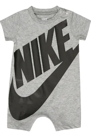 Nike Tuta