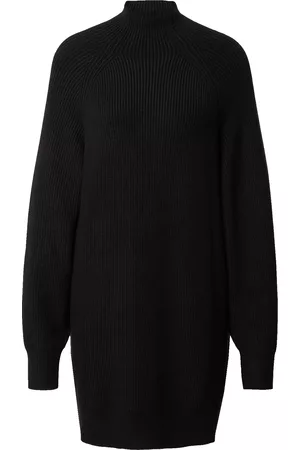 EDITED the label Abito in maglia 