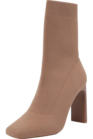 Call it Spring Stivaletto 
