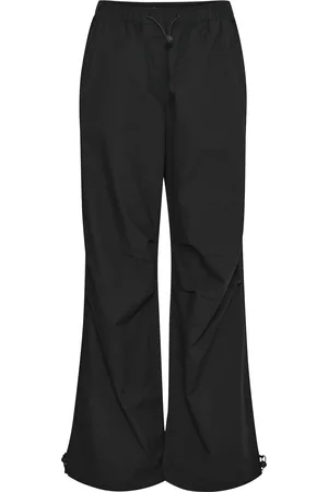 B YOUNG Pantaloni 
