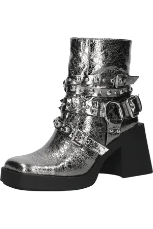 Steve Madden Boots 