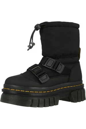 Dr. Martens Boots da neve 