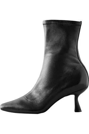 Next Stivaletto