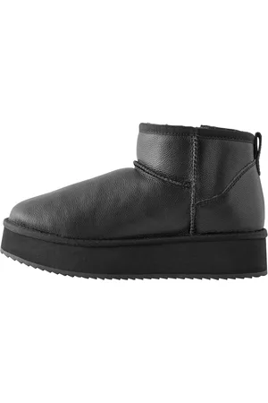 Next Boots