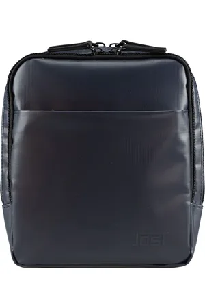 Jost Borsa a tracolla