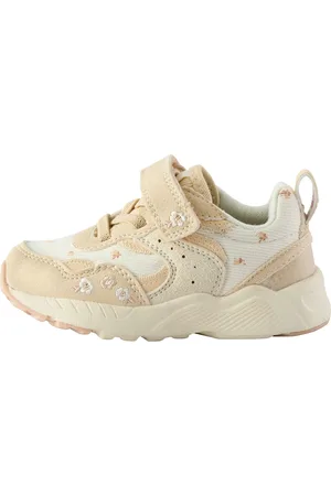 Next Sneaker
