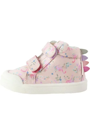 Next Sneaker