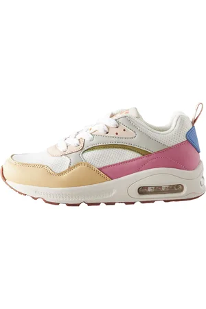 Next Sneaker
