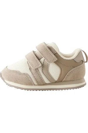 Next Sneaker