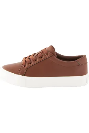 Next Sneaker