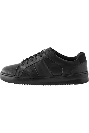 Next Sneaker