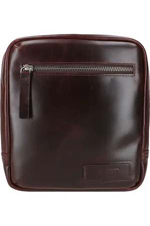 Jost Borsa a tracolla
