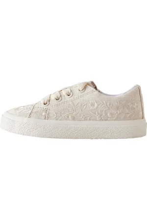Next Sneaker
