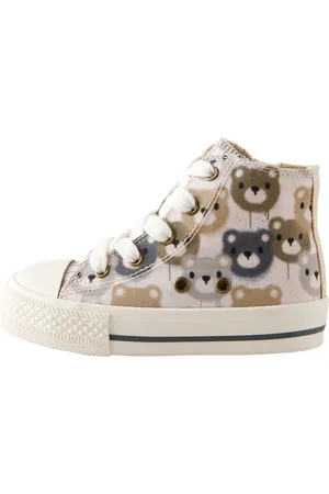 Next Sneaker