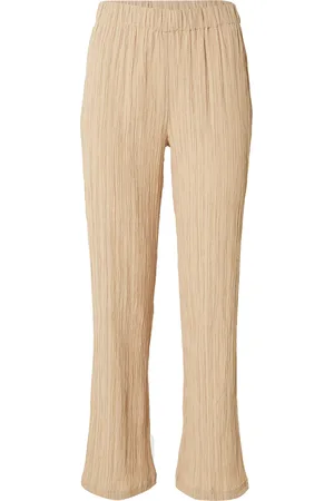 Résumé Pantaloni 