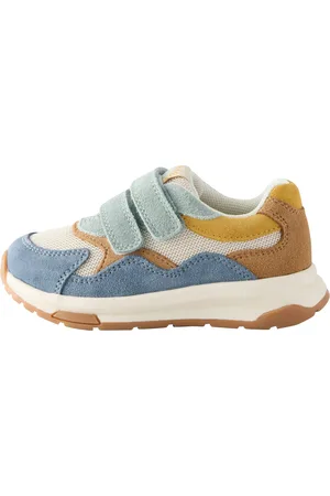 Next Sneaker