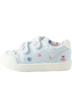 Next Sneaker