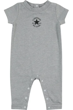 Converse Tuta
