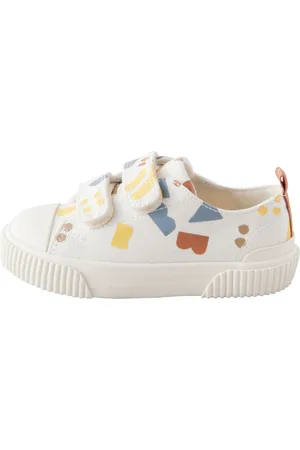 Next Sneaker