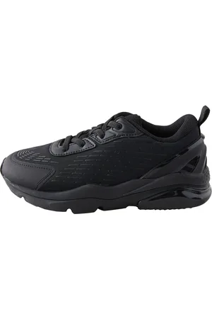 Next Sneaker