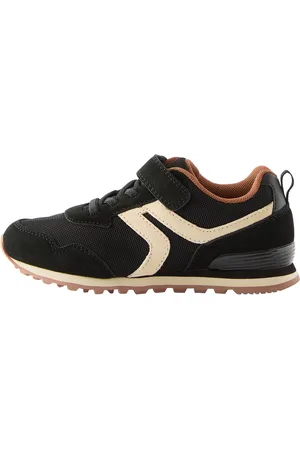 Next Sneaker