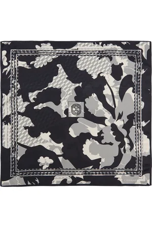 Comma, Foulard