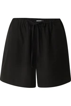 EDITED the label Pantaloni 