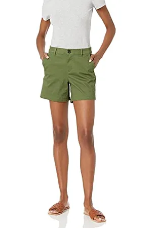 Amazon Pantaloncini Kaki con Cucitura Interna da 13 cm a Vita Medio Alta (Disponibili in vestibilità Dritta e Curvy) Donna, , 48