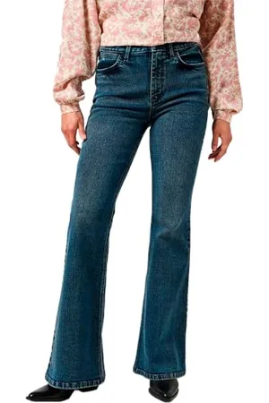 Wrangler Fierce Flare Jeans, , 29W x 30L Donna