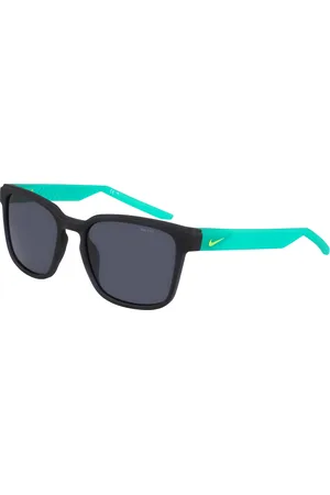 Nike LIVEFREE ICONIC EV24012 011