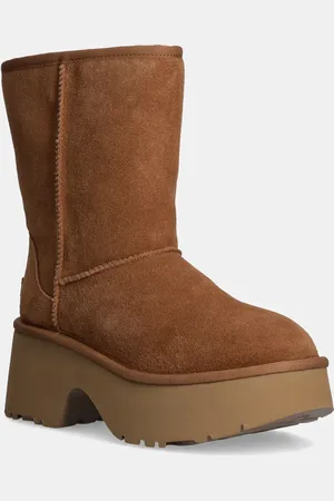 UGG Stivali da neve in camoscio Classic Short New Heights donna colore 1158310-CHE
