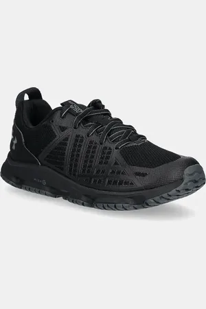 Under Armour Scarpe MG Strikefast donna colore 3024954