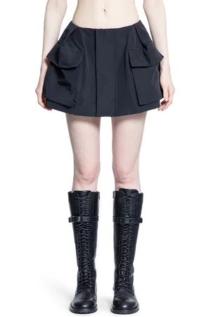 SACAI WOMAN SHORTS
