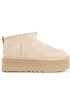 UGG WOMAN BOOTS