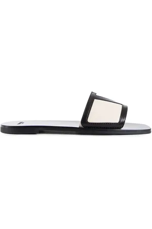VALENTINO WOMAN SANDALS & SLIDES