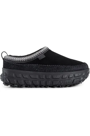 UGG MAN LOAFERS & FLATS