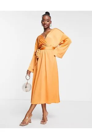 Trendyol Vestito midi color cannella
