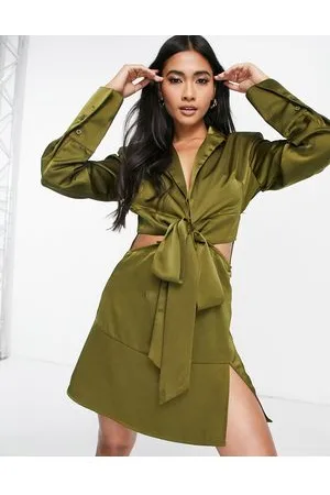 Amy Lynn Vestito stile blazer in raso kaki con cut-out