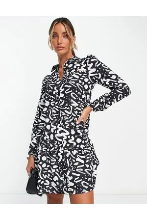 Trendyol Vestito corto con stampa a scarabocchi