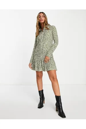 River Island Vestito chemisier corto a fiori con fondo a volant