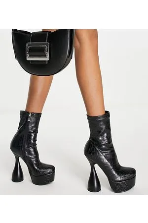 Simmi Wide Fit Simmi London Wide Fit - Stivaletti a pianta larga neri coccodrillo con tacco largo e plateau