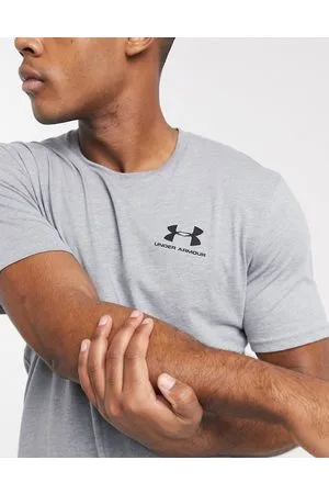 Under Armour T-shirt scuro con logo