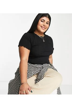 ASOS ASOS DESIGN Curve - T-shirt slim nera con orlo smerlato a coste miste