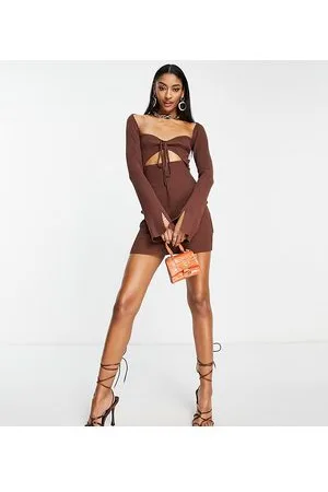 Missguided Vestito corto in maglia color cioccolato con cut-out