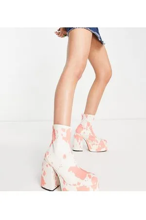 Daisy Street Esclusiva - Stivaletti con tacco e plateau rosa con stampa pezzata rosa