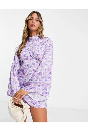 River Island Vestito corto a fiori con maniche svasate
