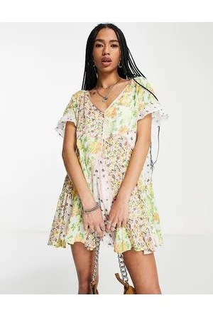 Free People Vestito corto effetto patchwork con fiori selvatici multicolore