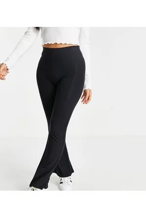 ASOS ASOS DESIGN Petite - Pantaloni a zampa neri