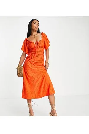 ASOS ASOS DESIGN Petite - Vestito midi in pizzo arricciato sul davanti con maniche con volant